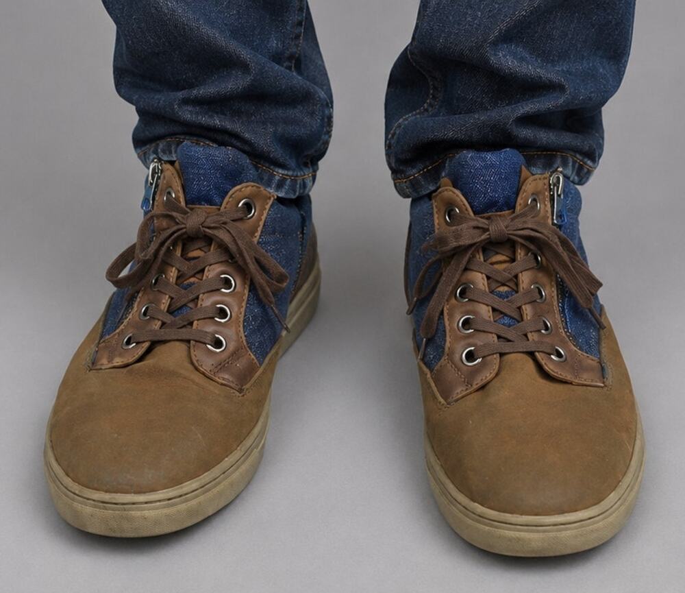 Guess Men’s Denim & Vegan Leather Zipper High Top Sneakers Size 12